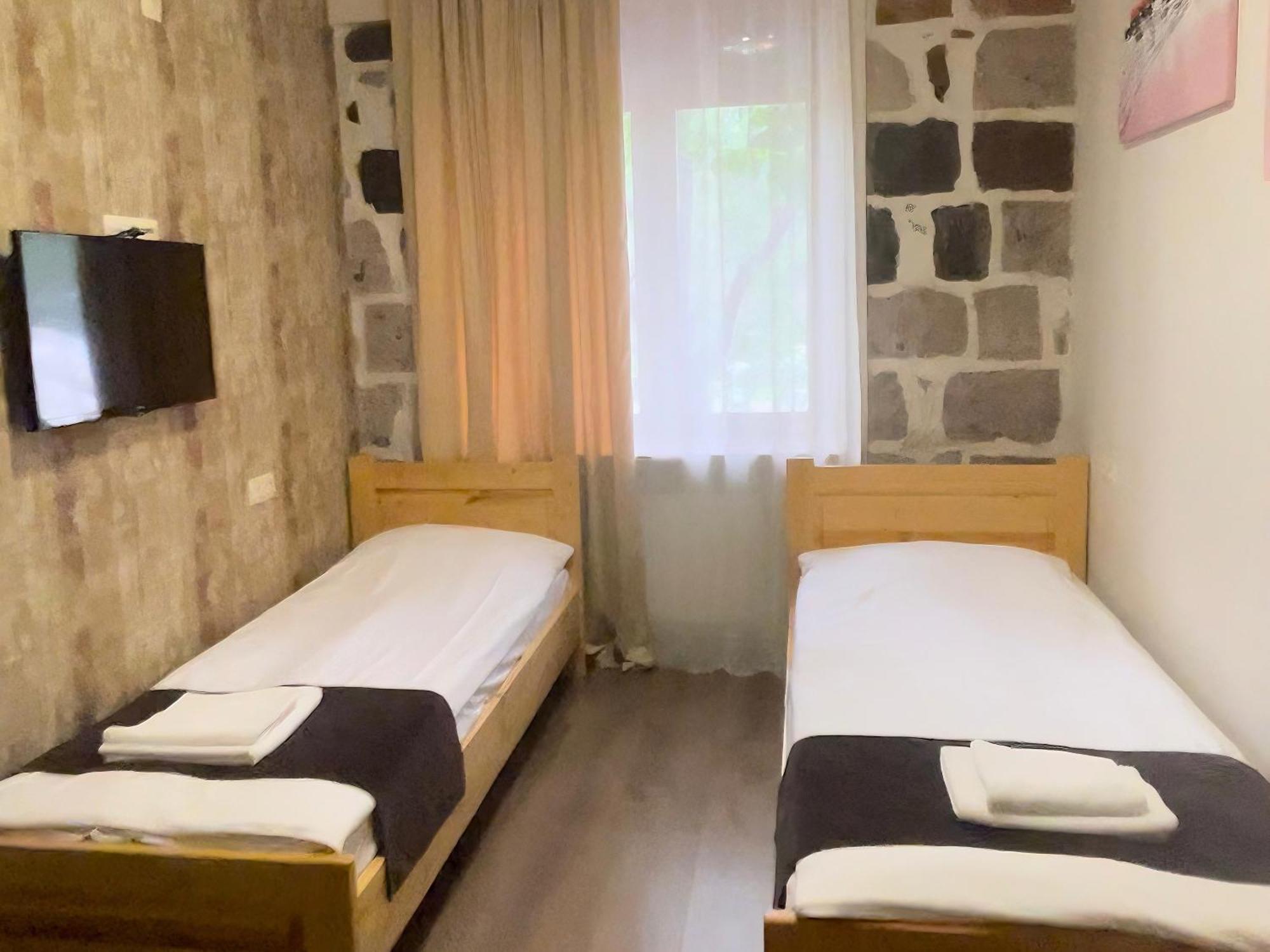 Studio Boutique Hotel At Cascade Erivan Exterior foto