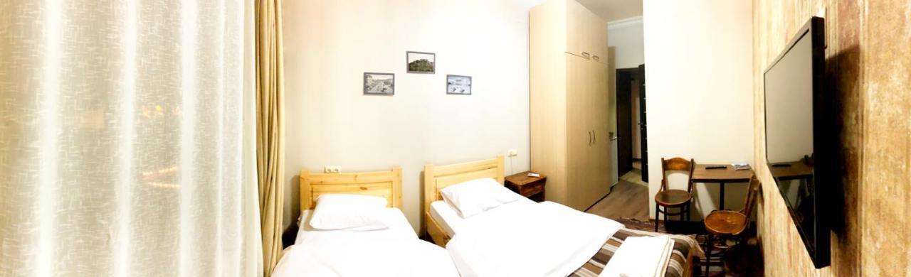 Studio Boutique Hotel At Cascade Erivan Exterior foto